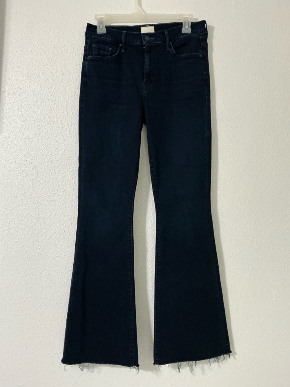 MOTHER The Weekender Fray Jeans in Chip On My Shoulder Size 28 - Picture 3 of 16